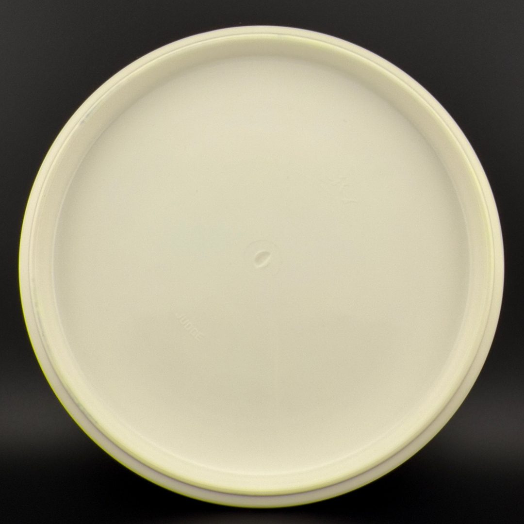 Fuzion Judge - DyeMax *Gibson Stash* Dynamic Discs