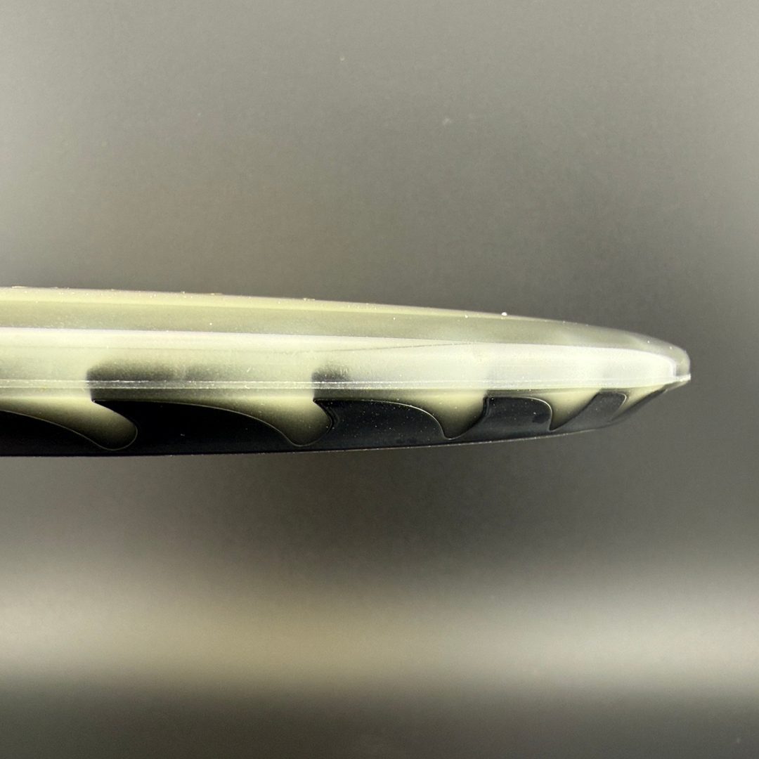 FuZed Glo Z Buzzz - Glow / Black Rim Discraft