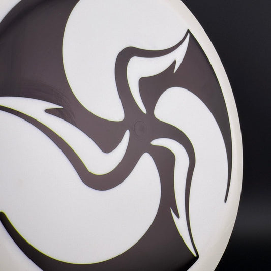 Fuzion Felon - Huk Lab TriFly - DyeMax Dynamic Discs