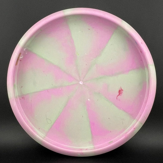 Bro-D Swirl Roach - Mini Darkhorse 2025 Stamp Discraft