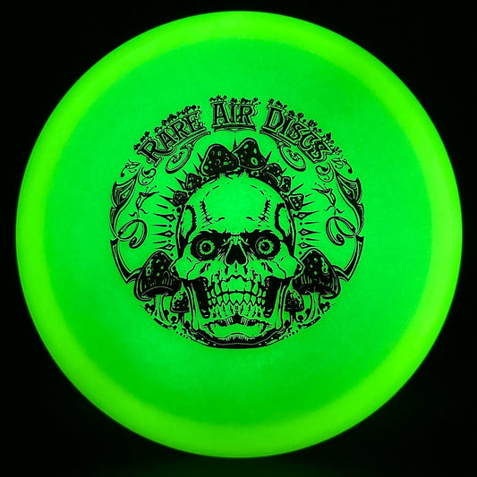 Nocturnal Bobcat - Crushin' Amanitas stamp by Manny Trujillo - VIP Edition MINT Discs