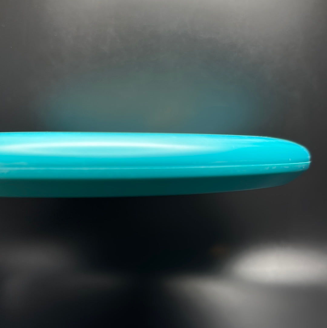 D-Line P2 Flex 1 - Lore Blades Discmania