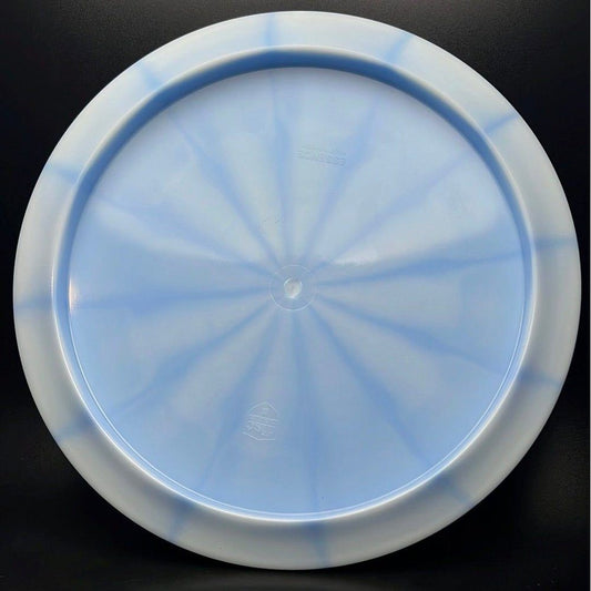 Lux Vapor Essence - Limited Canadian Nationals Run Discmania