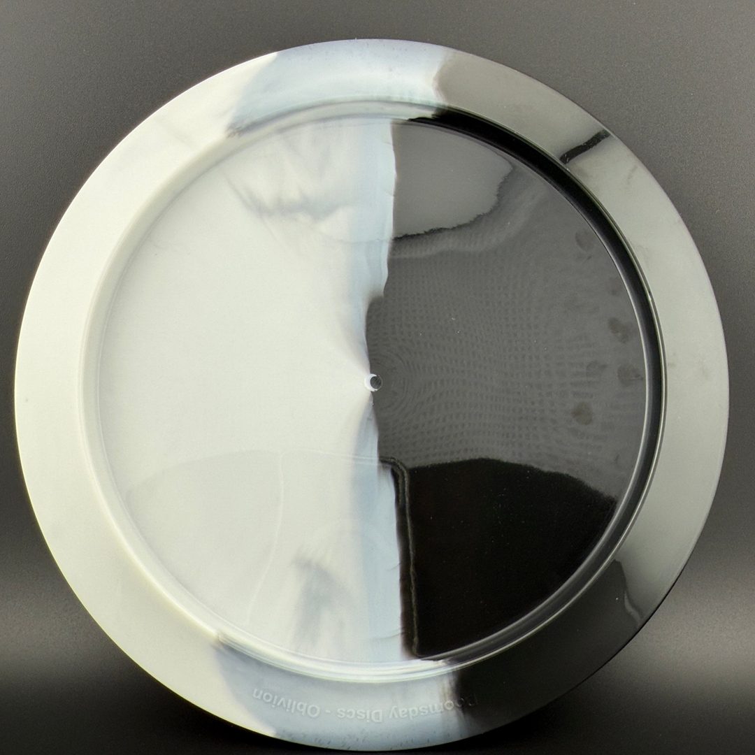 Retina Oblivion - Halloween 2 Foil - Limited Edition 1/200 Doomsday Discs