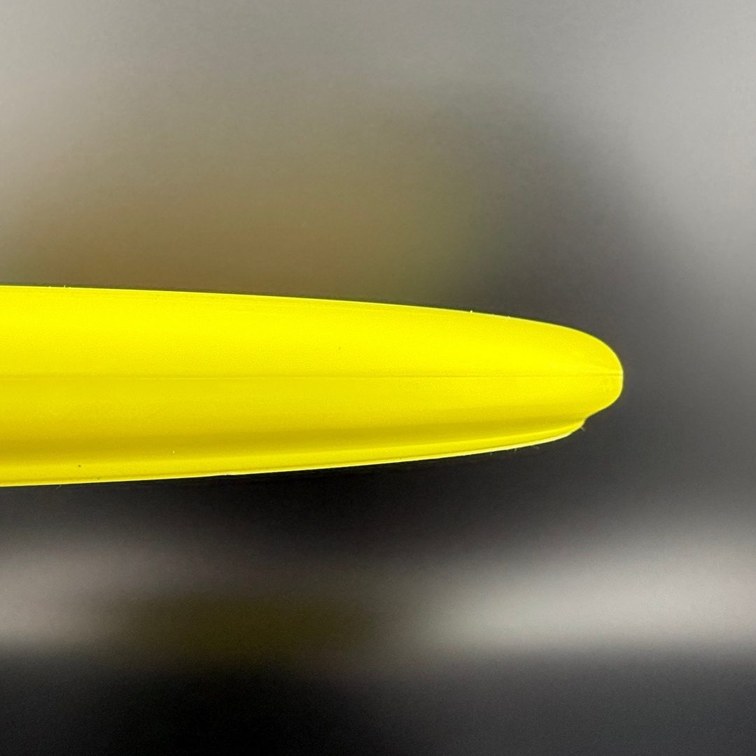 Lemon Scented Classic Blend Judge - Zesty Dynamic Discs