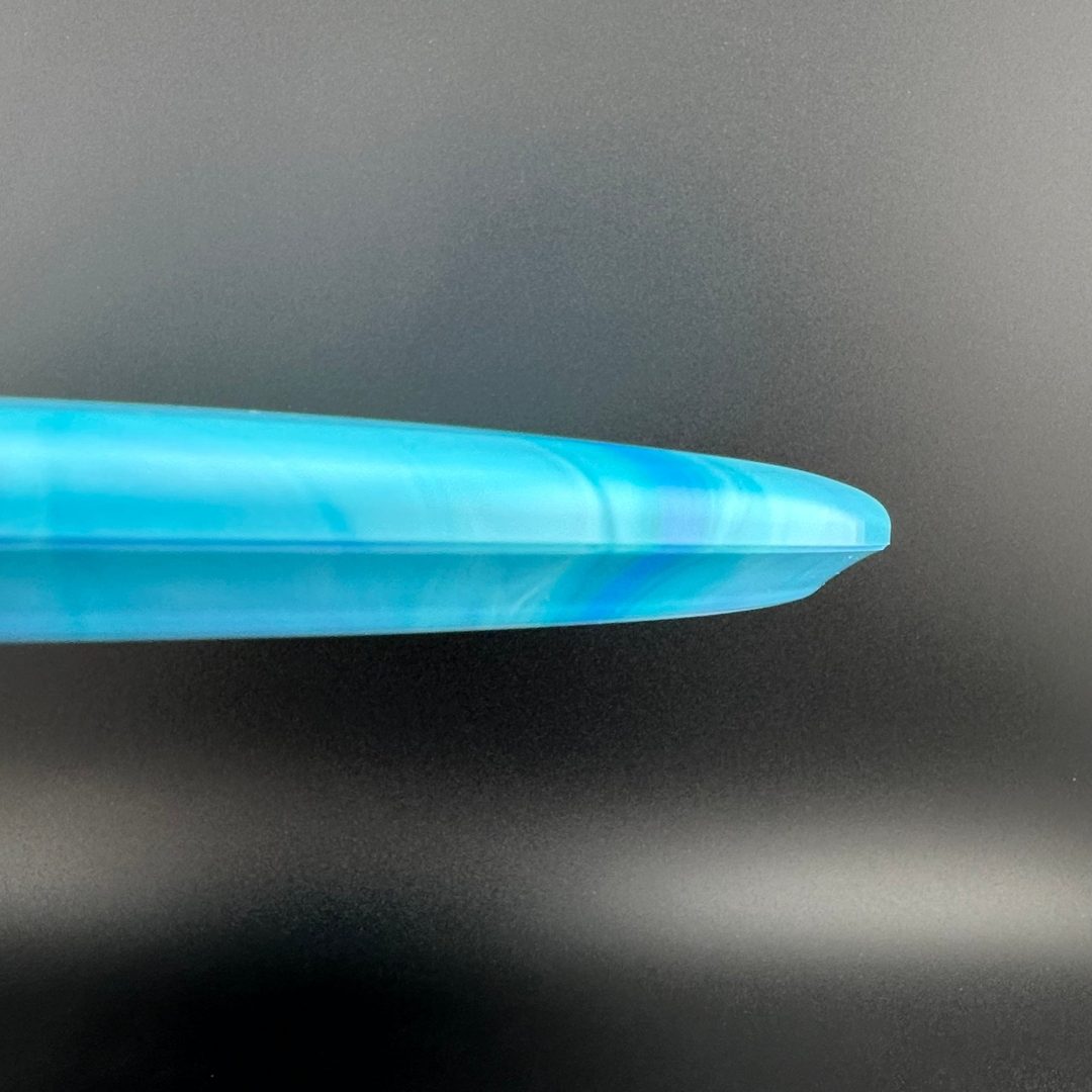 Gold-Ice Burst Claymore - Craftsmanship Latitude 64