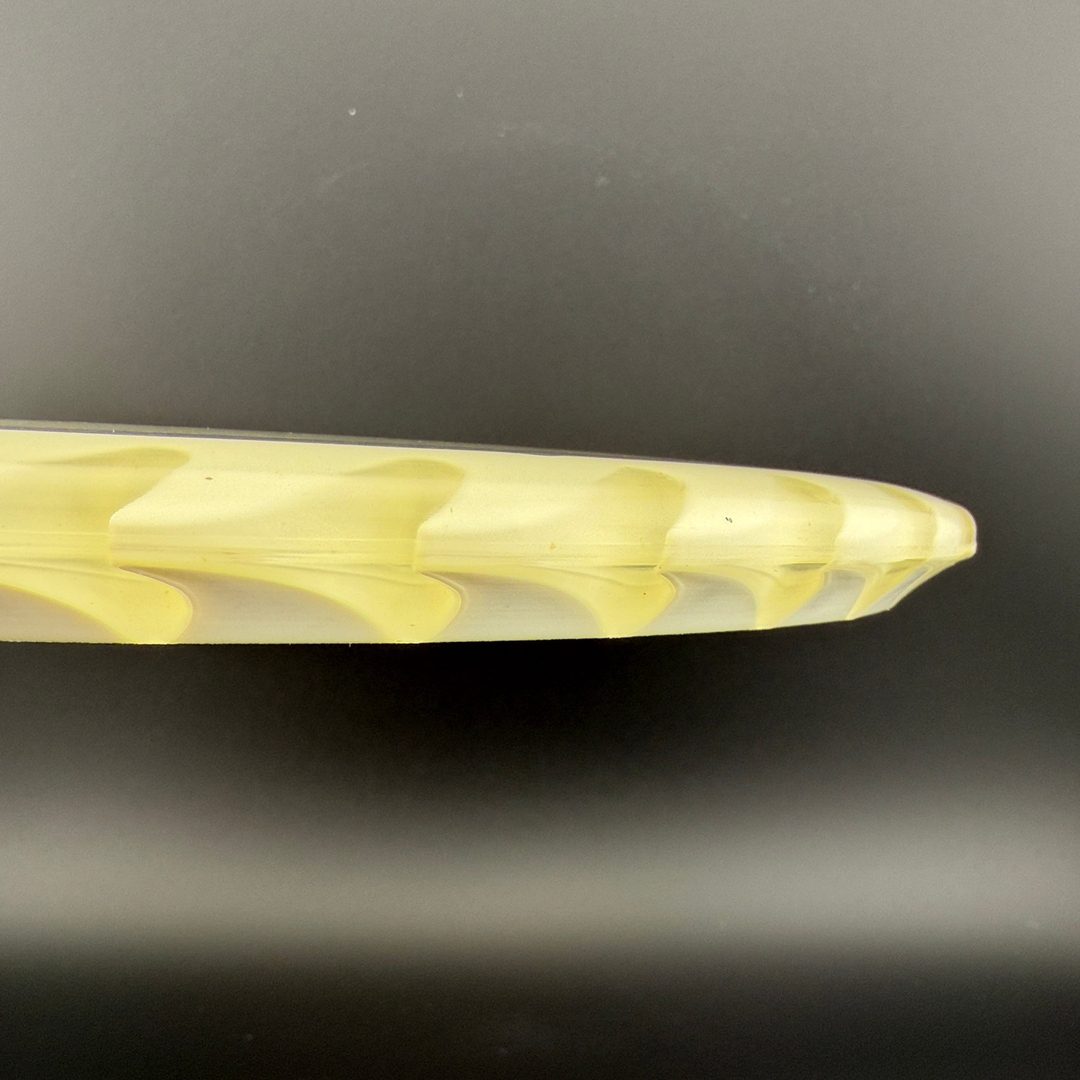 FuZed Glo Z Buzzz - Bee Stamp Discraft