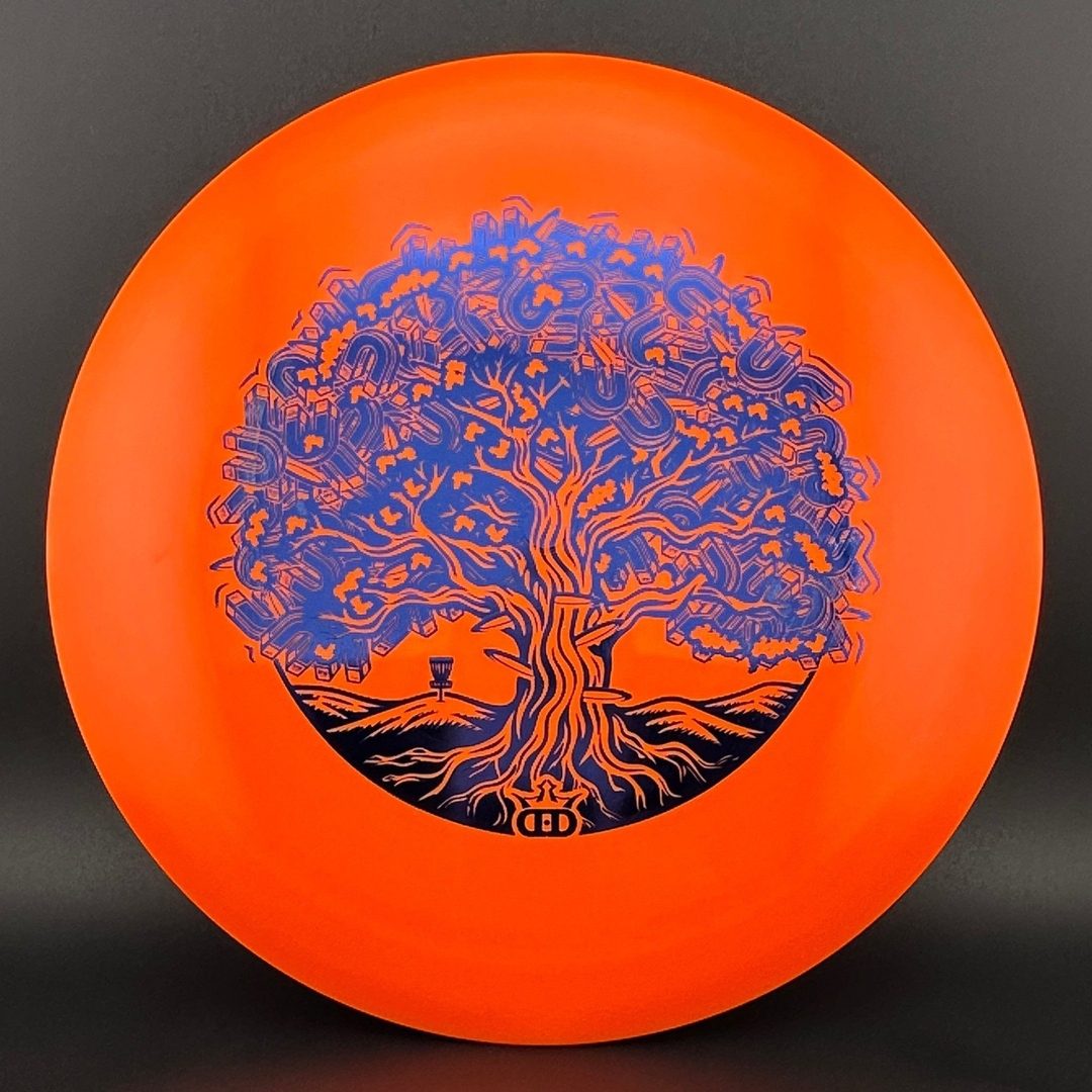 Lava Trespass - Tree Magnet stamp Dynamic Discs