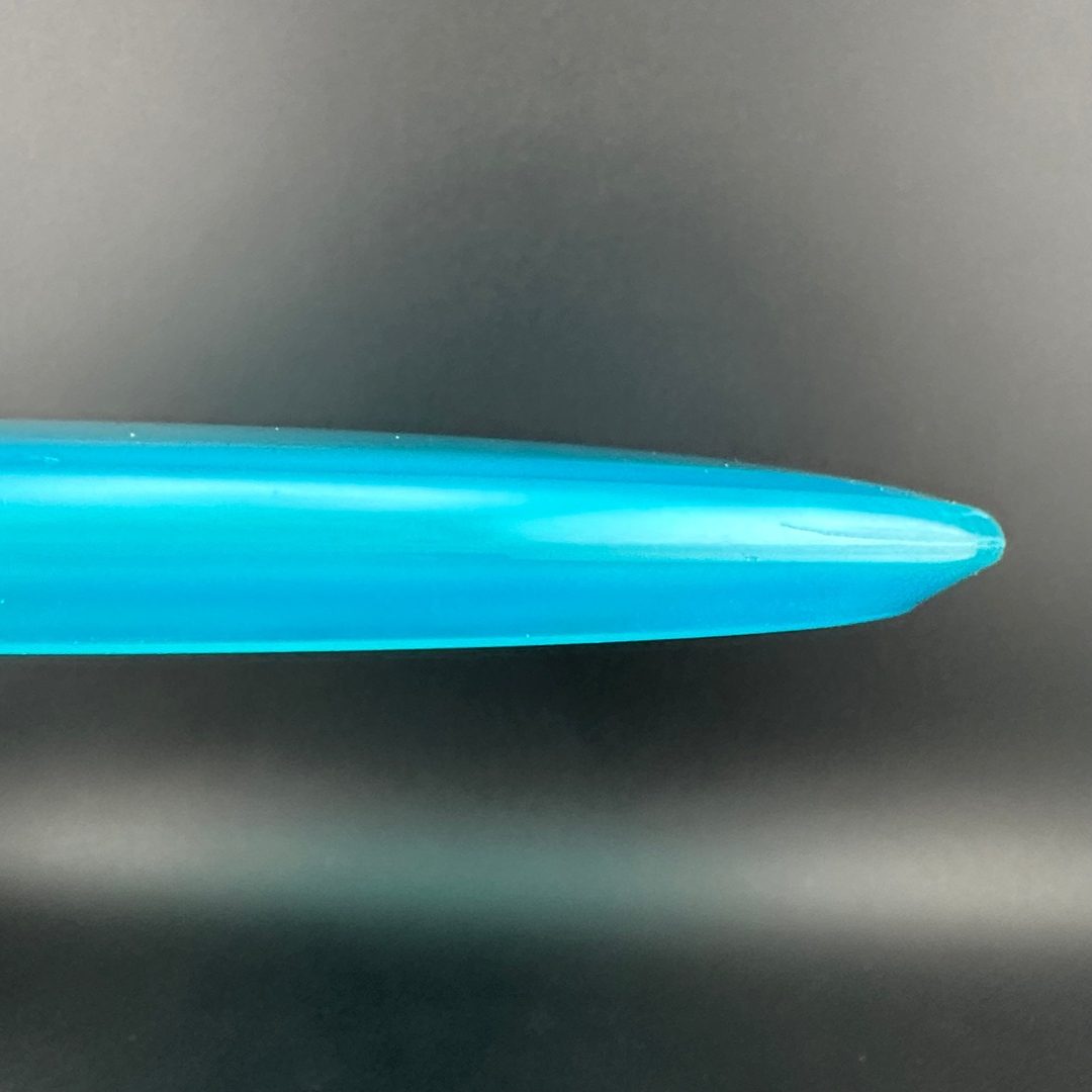 Champion Super Stingray Chalky Penned - OOP Innova