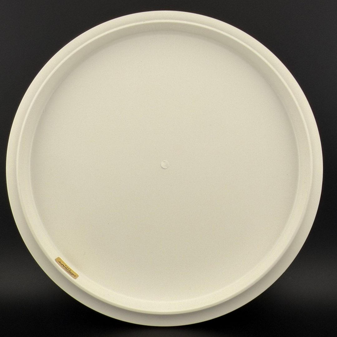 ESP Buzzz - White Paul McBeth 6x Claw - MCB6XST Edition Discraft