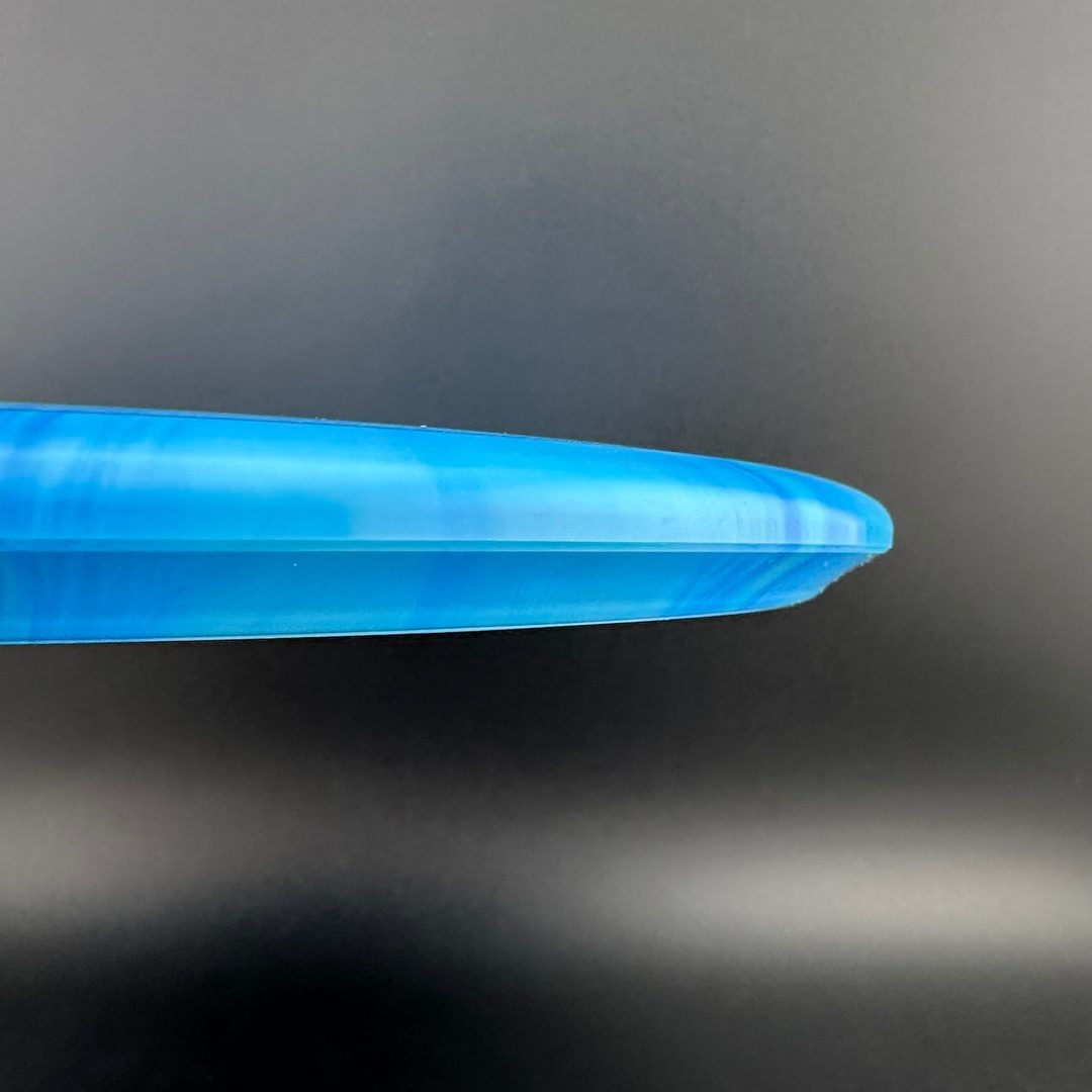 Gold-Ice Burst Claymore - Craftsmanship Latitude 64