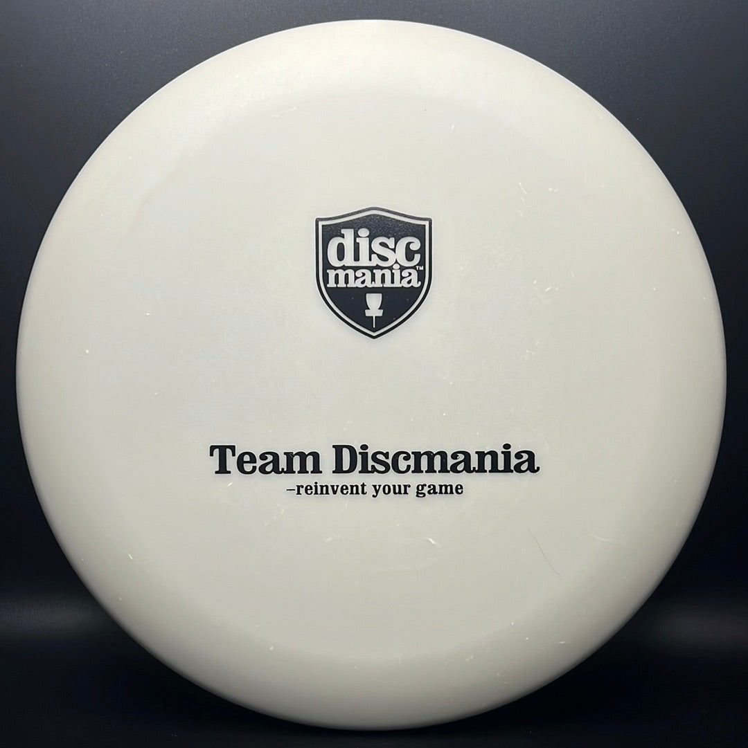 Glow P-Line P2 *Eagle Stash* - Team Discmania Imperial Eagle 1 Run Innova Made Discmania