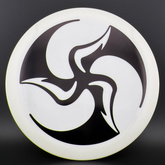 Fuzion Felon - Huk Lab TriFly - DyeMax Dynamic Discs