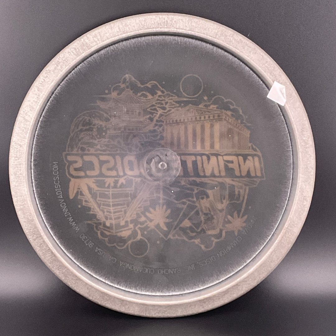 Gummy Champion Pig - Infinite Culture - Smoked Innova