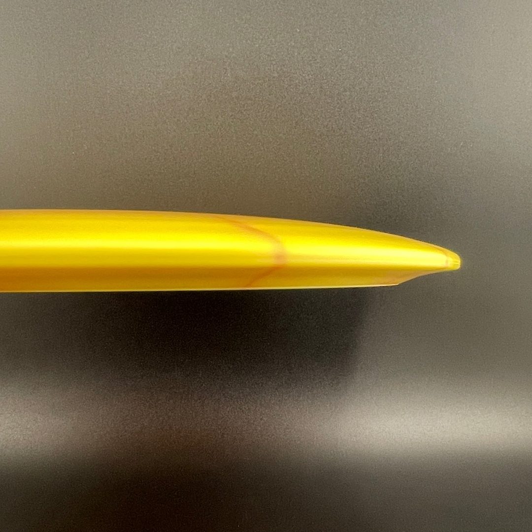 Lux Vapor Essence - Swords & Shield Discmania