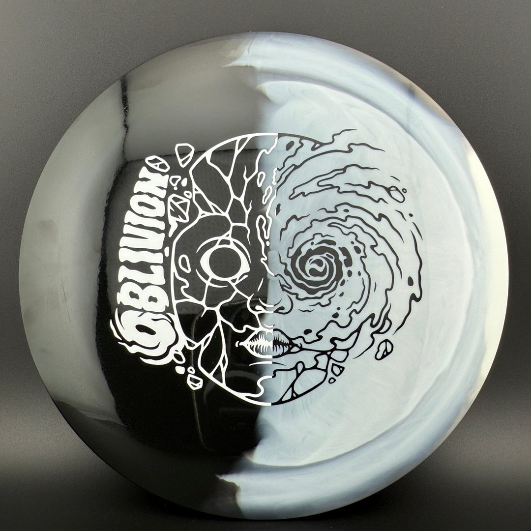 Retina Oblivion - Halloween 2 Foil - Limited Edition 1/200 Doomsday Discs