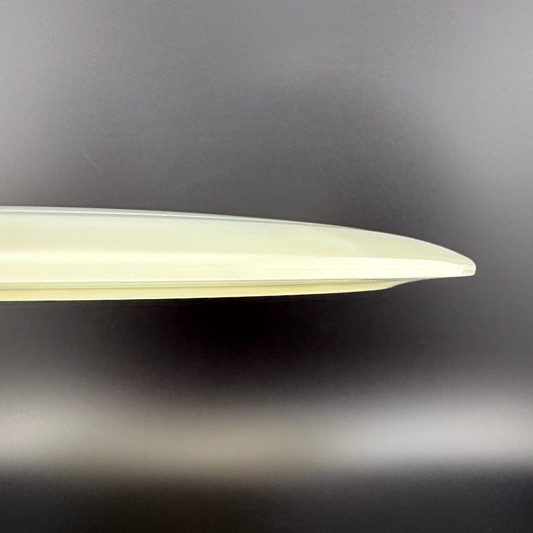 Lux Vapor DD - Limited Sword & Shield Stamp Discmania