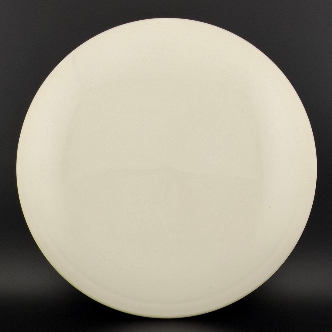 White ESP Malita - Dyer's Delight - Paul McBeth Discraft