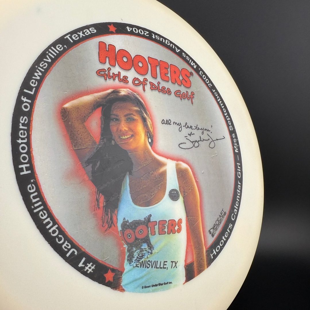 ESP Buzzz First Run *Scan's Stash* - Hooters Girls Of DG - #30/50 2006 Discraft