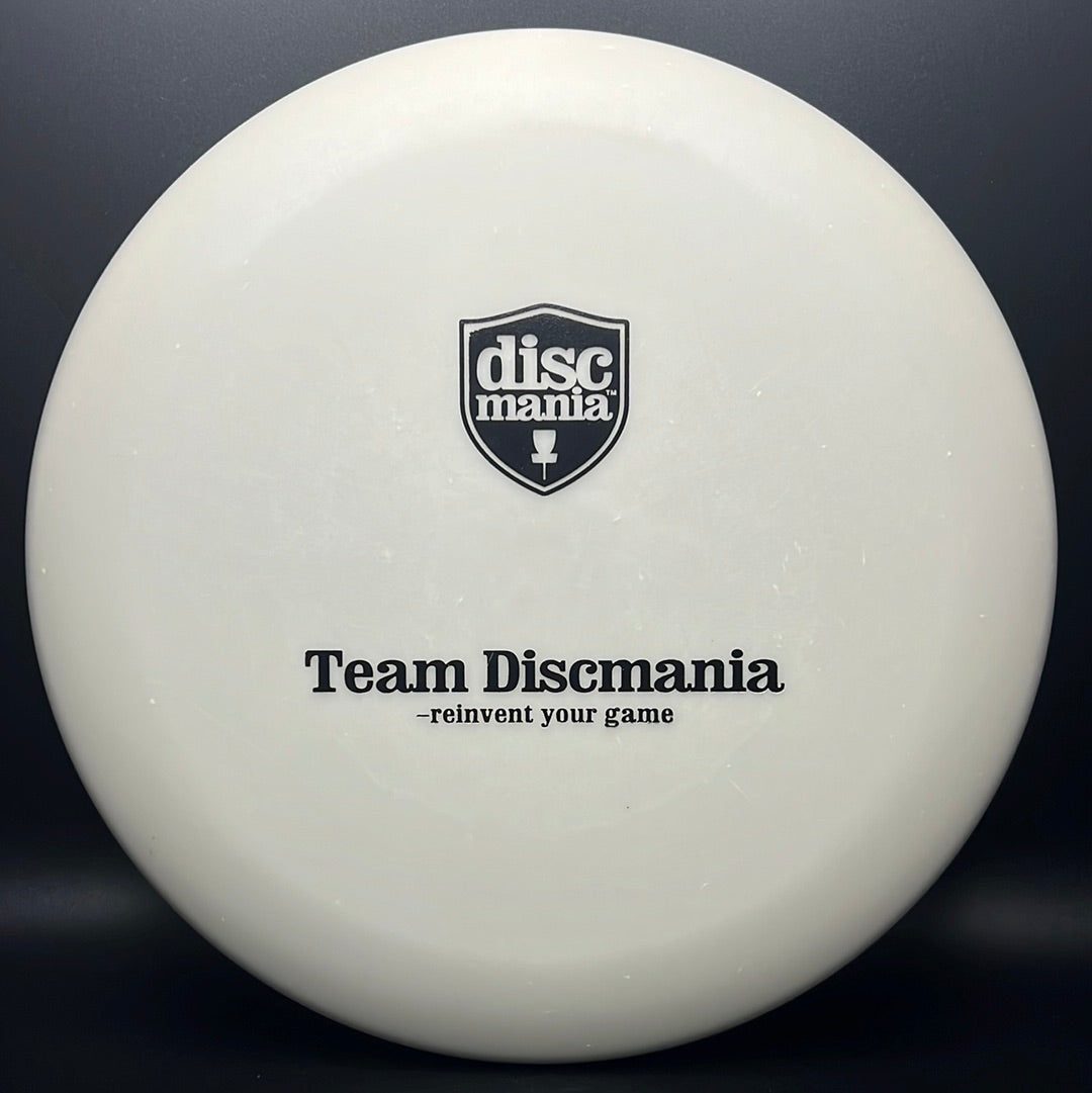 Glow P-Line P2 *Eagle Stash* - Team Discmania Imperial Eagle 1 Run Innova Made Discmania