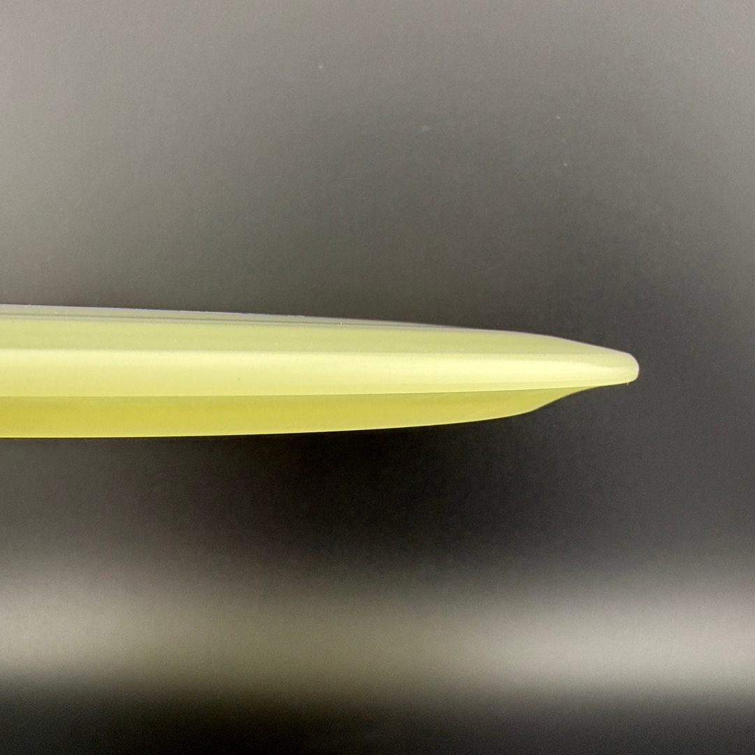 Glow C-Line FD3 Penned - VIP Series #21 - 1/500 Discmania