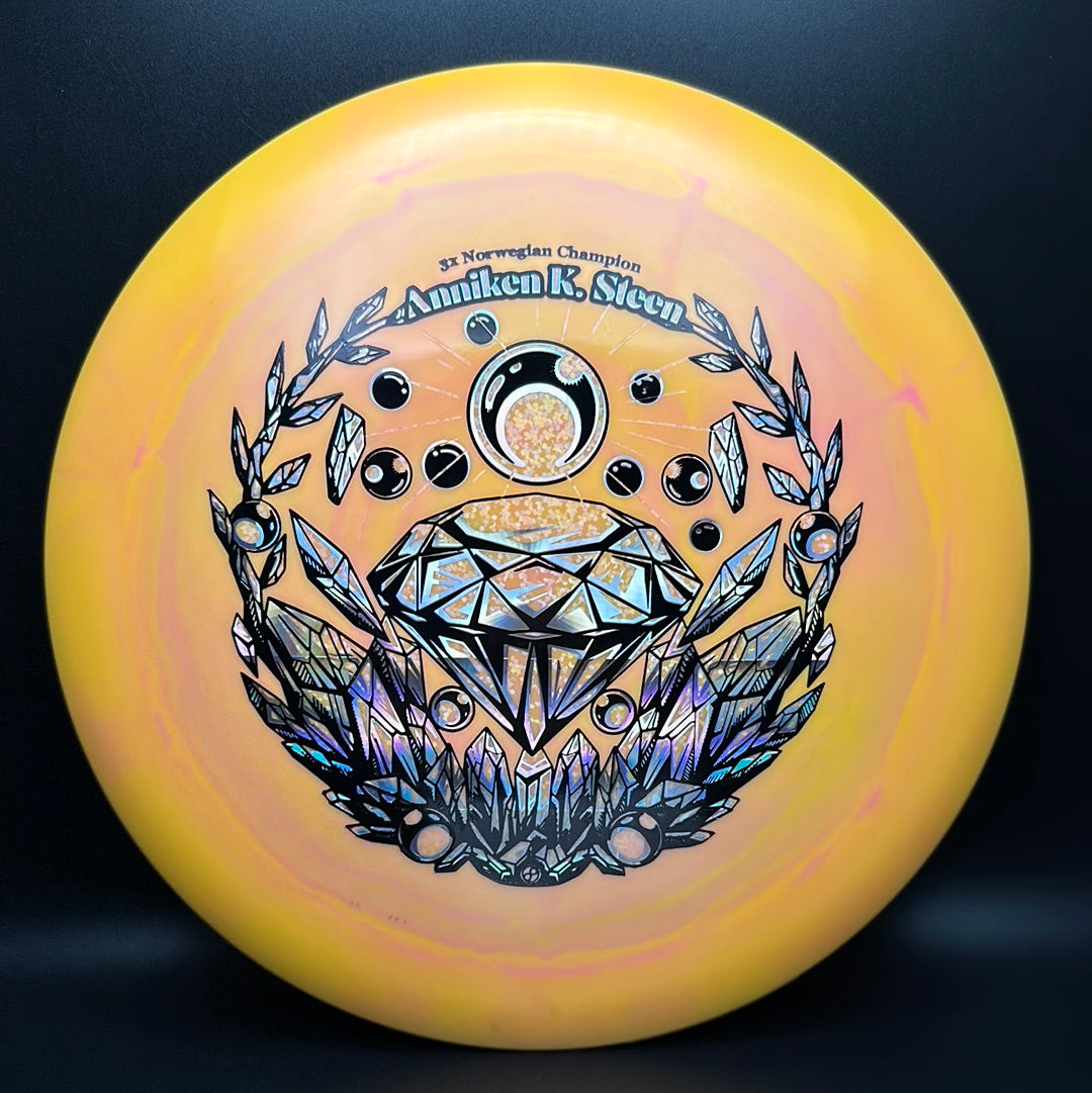 Swirly S-Blend Emperor - Anniken Steen Signature Series Dropping August 24th @ 10am Infinite Discs