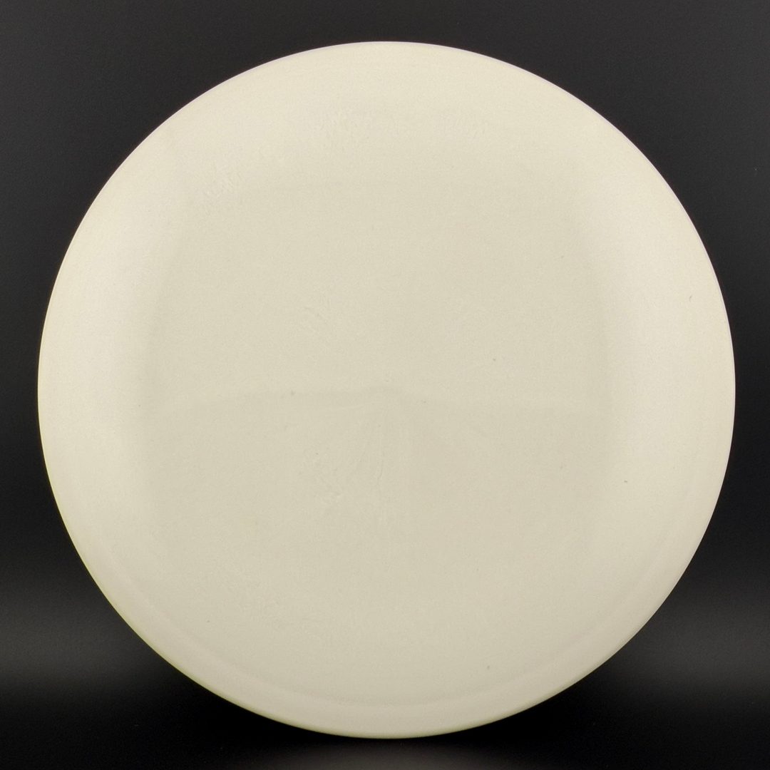 White ESP Malita - Dyer's Delight - Paul McBeth Discraft