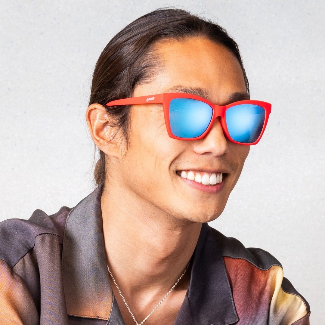 "Kisses Canvas, Sells It For Fortune" Polarized Pop G Sunglasses Goodr