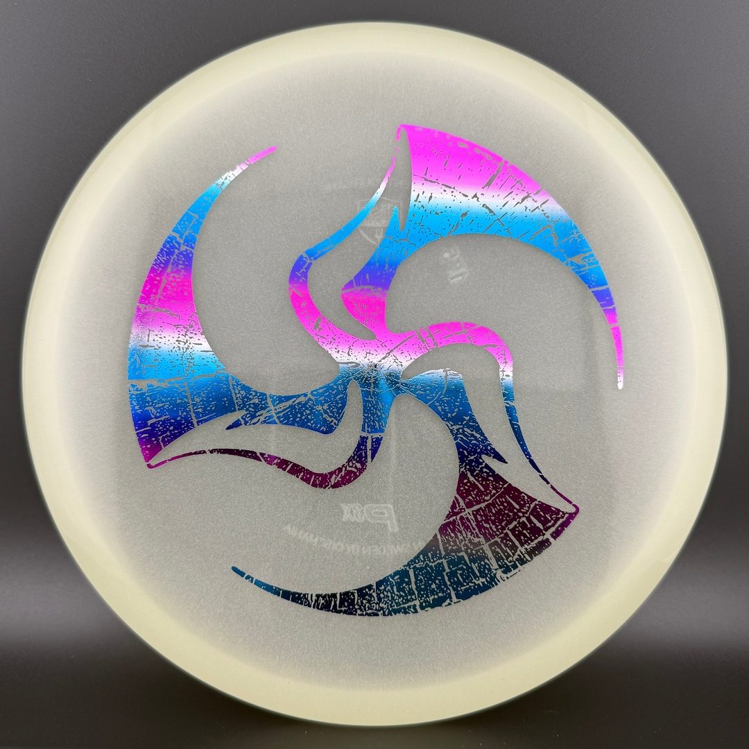 Color Glow C-Line P3X - Cracked Huk Limited Edition Discmania