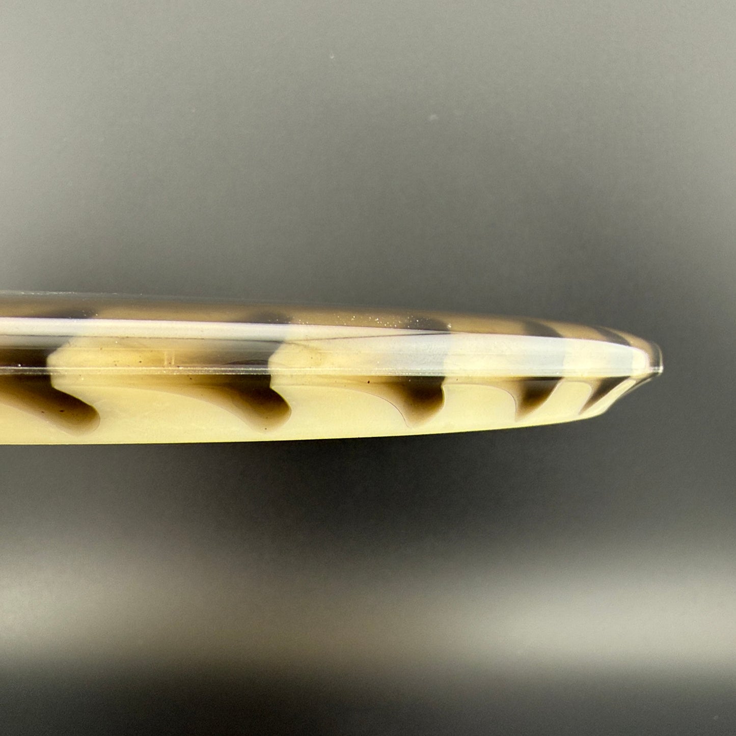 FuZed Glo Z Buzzz - Glo Rim / Black Flight Plate