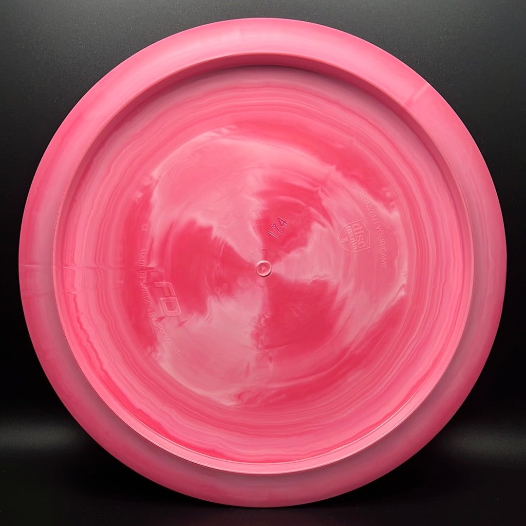 Swirly S-line FD - Official Tri-Fly Huk Dyed Discmania