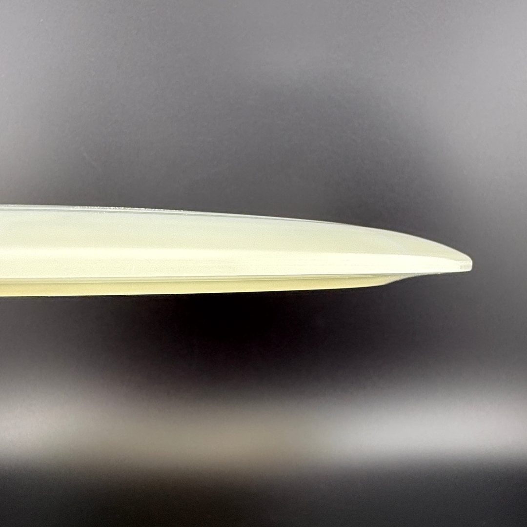 Lux Vapor DD - Limited Sword & Shield Stamp Discmania