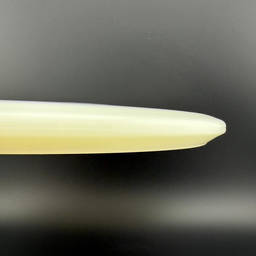 Glow C-Line MD3 - Mystery Disc Shield - MB 25 Discmania