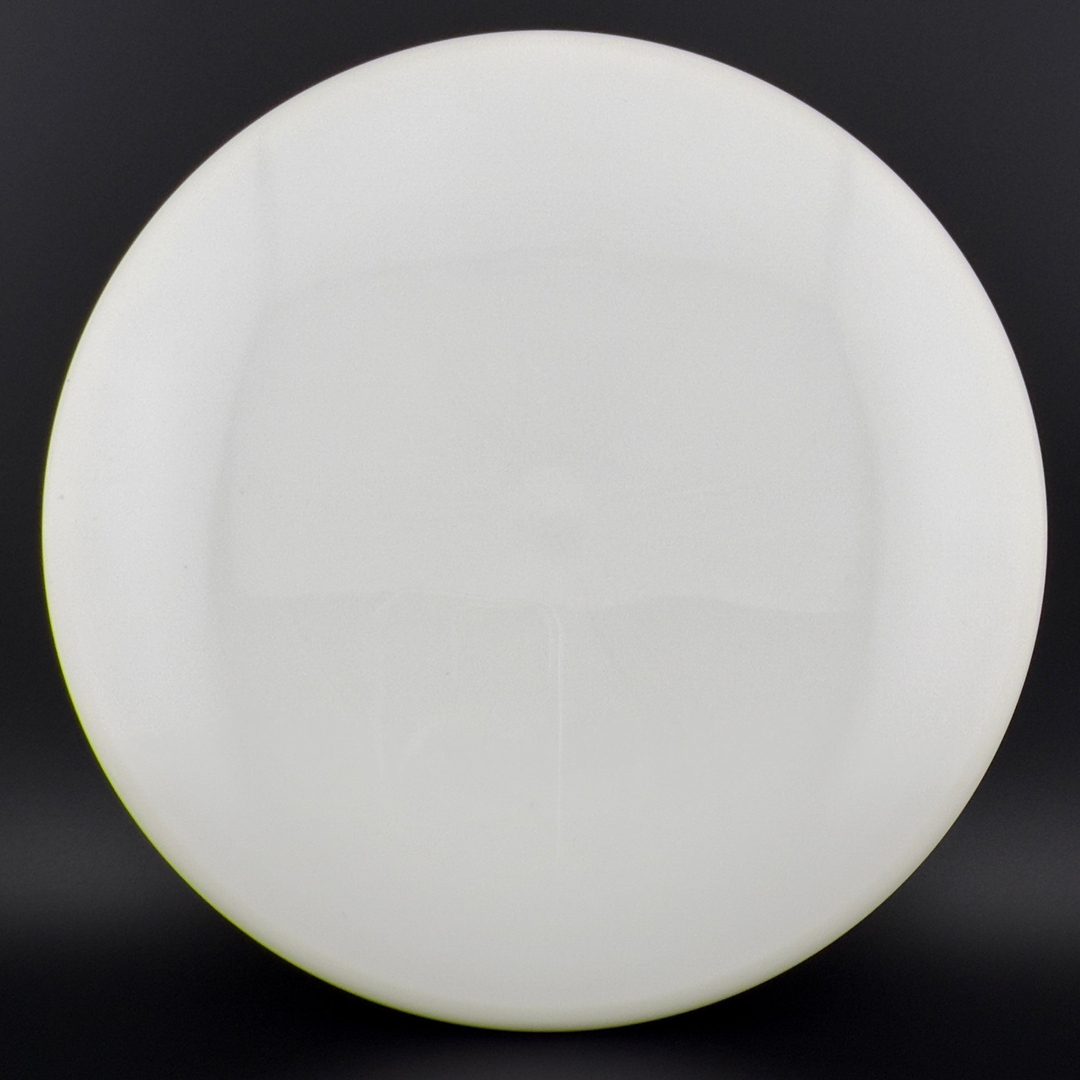 Fuzion Judge - Blank Canvas - Dyer's Delight Dynamic Discs