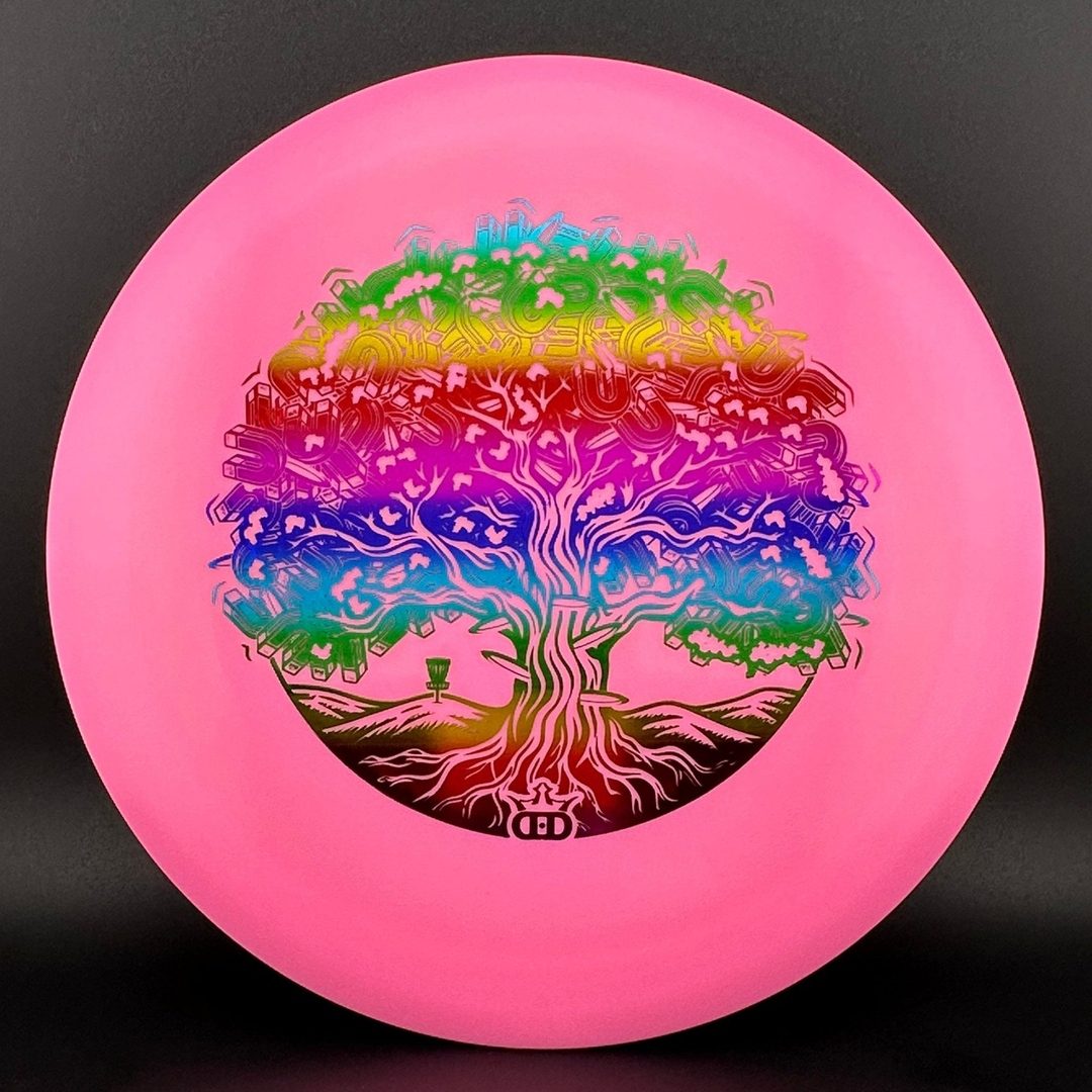 Lava Trespass - Tree Magnet stamp Dynamic Discs