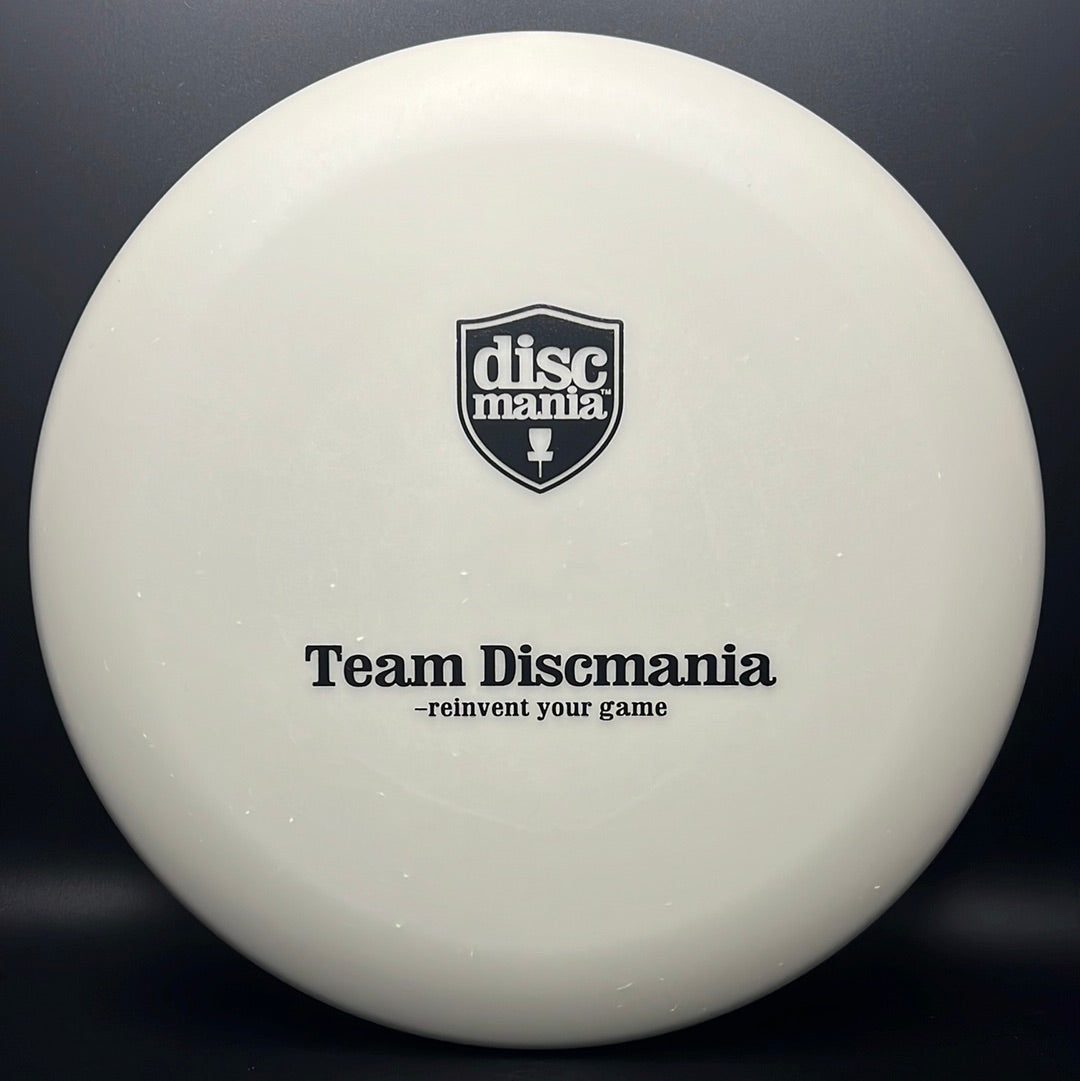 Glow P-Line P2 *Eagle Stash* - Team Discmania Imperial Eagle 1 Run Innova Made Discmania