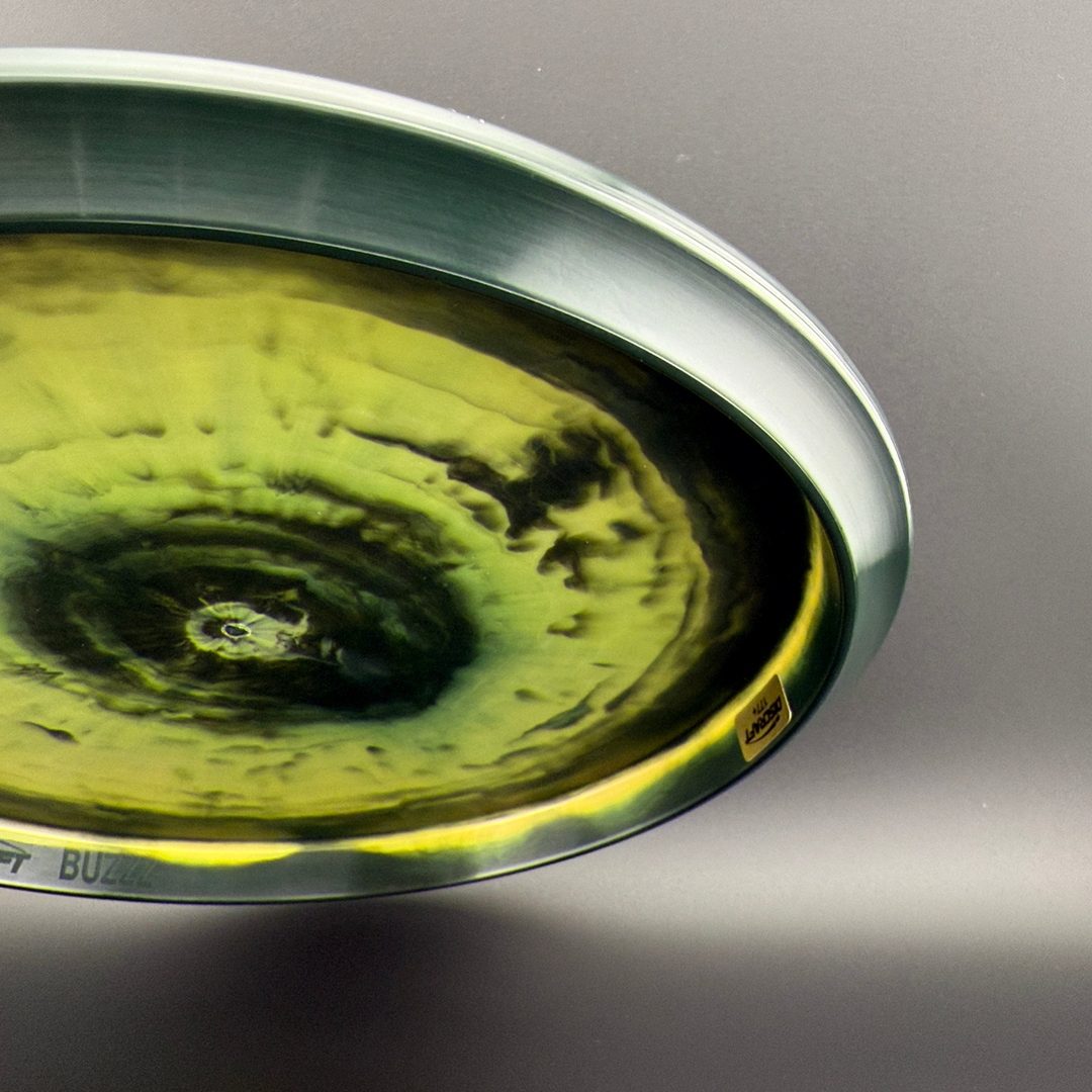 Swirly ESP Buzzz First Run - Paul McBeth 4x Claws - Black Acid Discraft