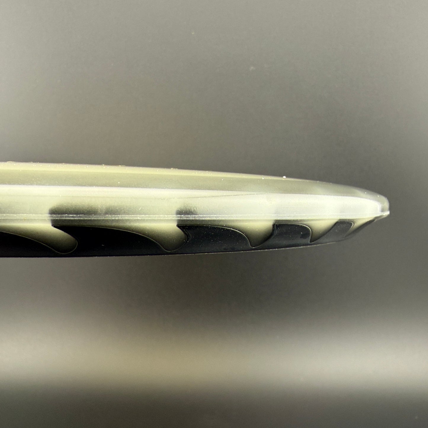 FuZed Glo Z Buzzz - Glow / Black Rim