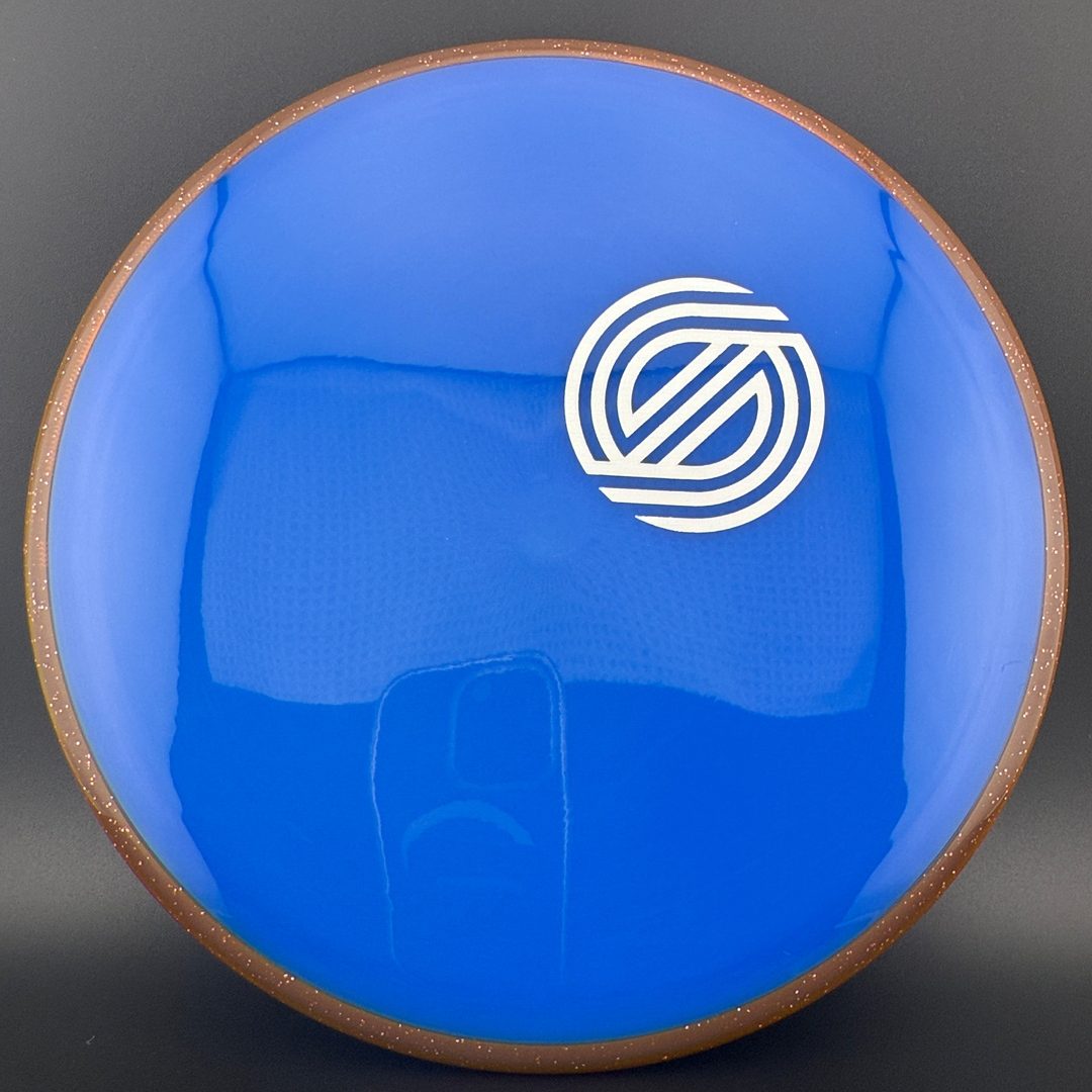 Prism Neutron Pyro - Simon Lizotte Logo - Older Run Axiom