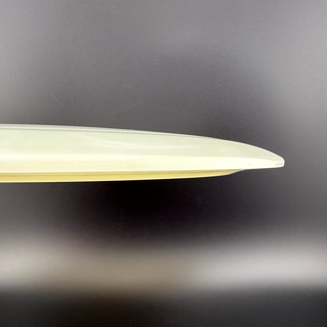 Lux Vapor DD - Limited Sword & Shield Stamp Discmania