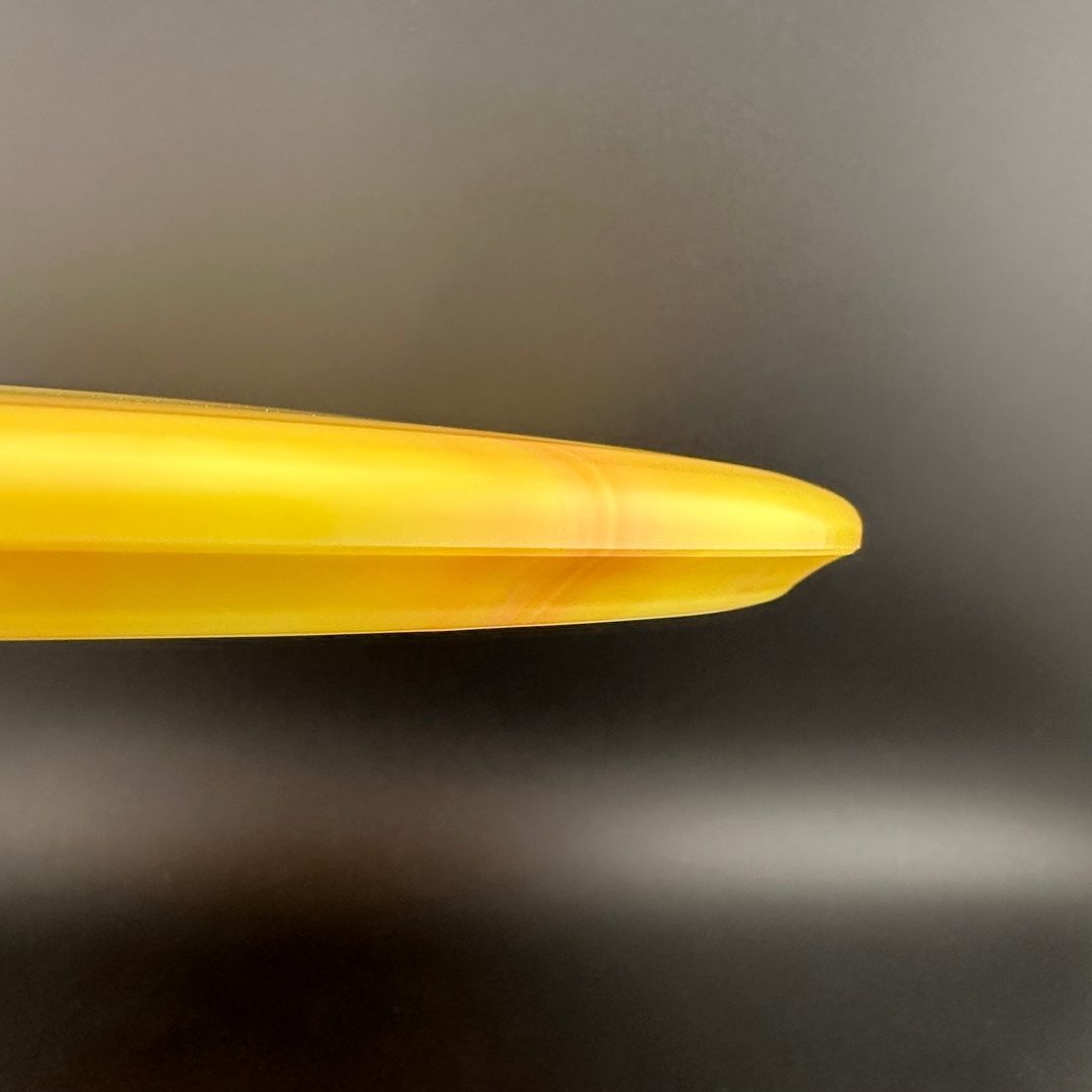 Gold-Ice Burst Claymore - Craftsmanship Latitude 64