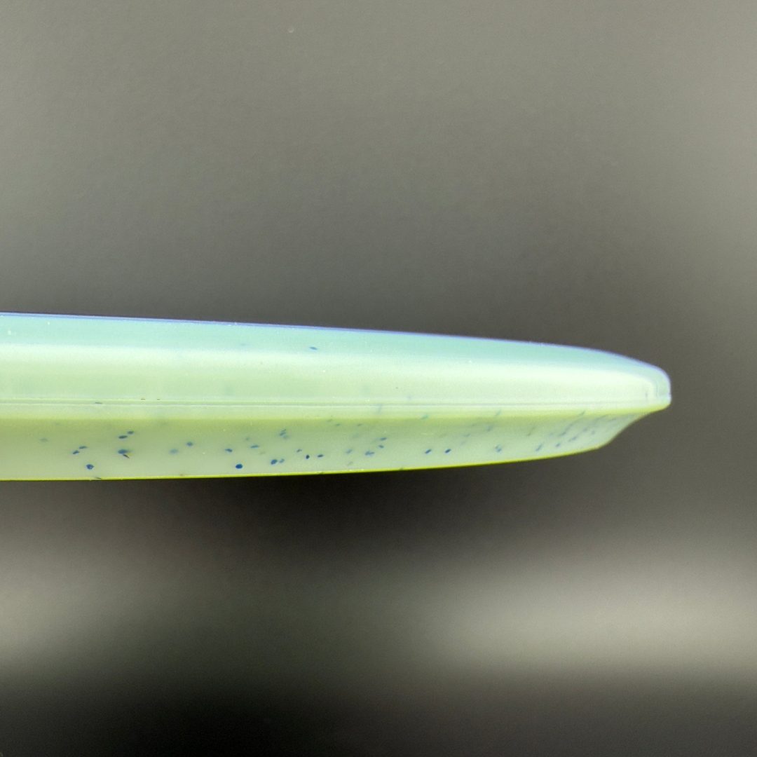 UV Glo Sparkle Buzzz GT - 2024 Ledgestone Misprint Discraft