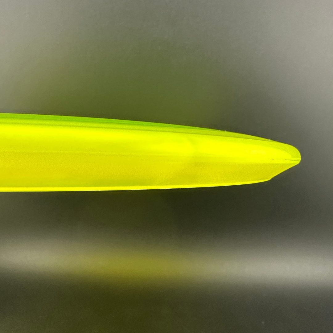 Champion Super Stingray Chalky Penned - OOP Innova