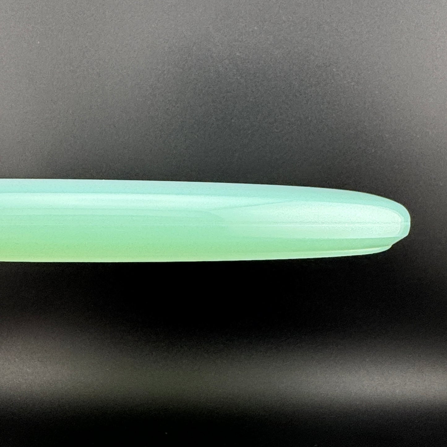 Glow Pivot (400)
