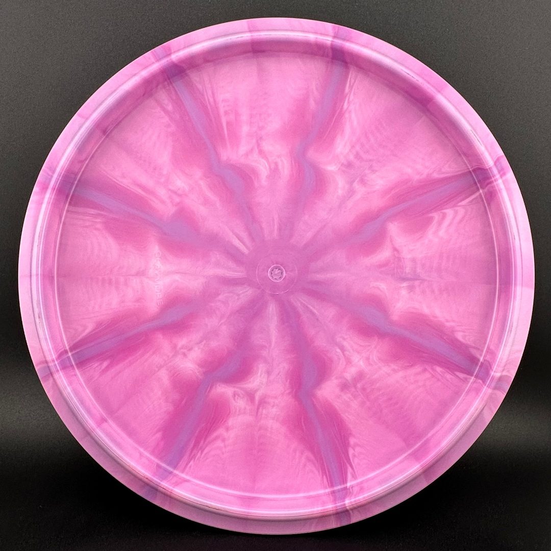 Gold-Ice Burst Claymore - Craftsmanship Latitude 64