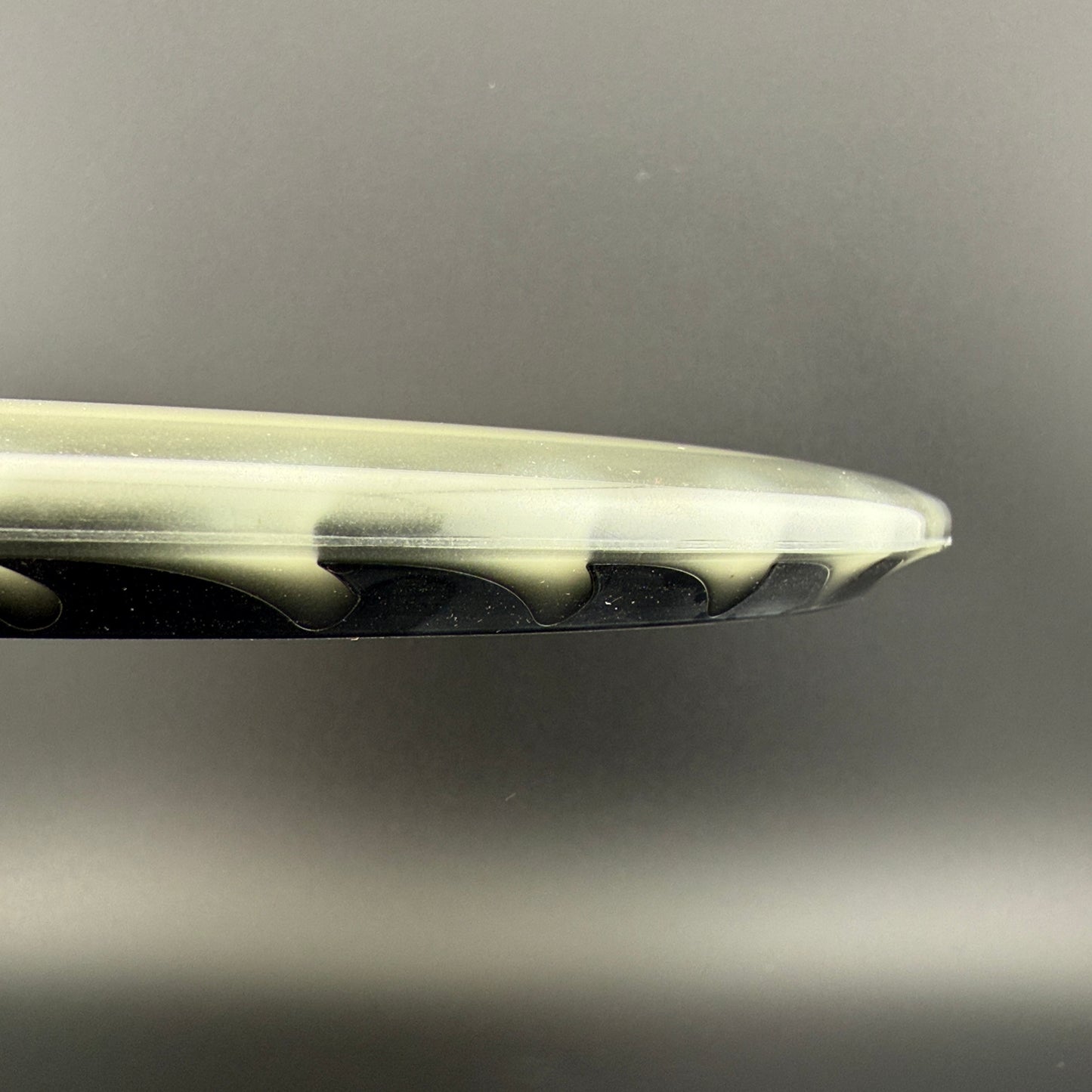 FuZed Glo Z Buzzz - Glow / Black Rim