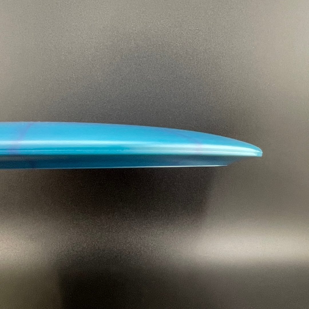 Lux Vapor Essence - Swords & Shield Discmania