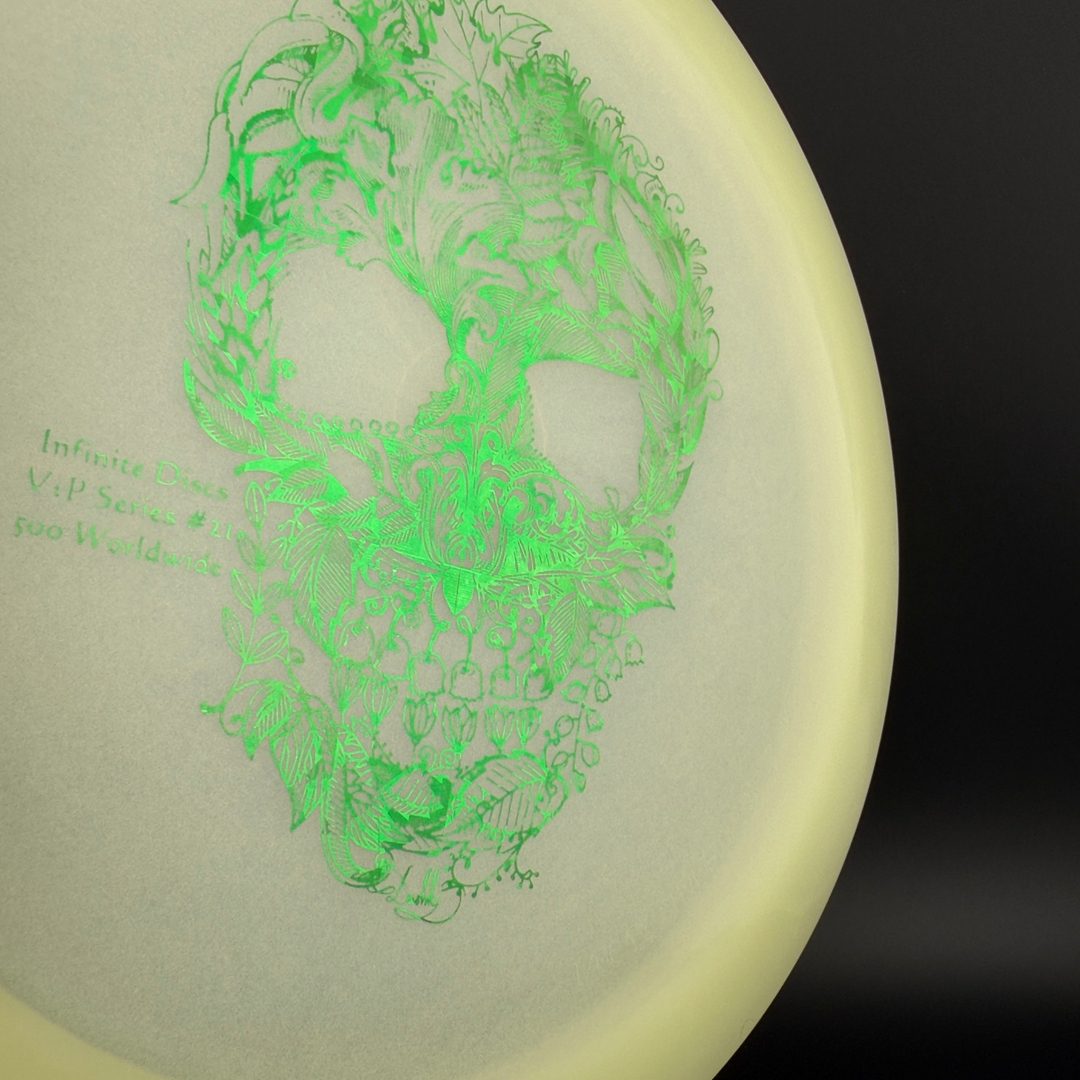 Glow C-Line FD3 Penned - VIP Series #21 - 1/500 Discmania