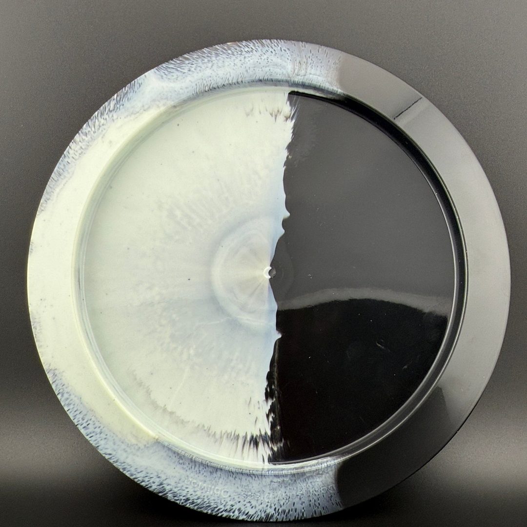 Retina Oblivion - 2 Foil - Yin Yang Shark Doomsday Discs