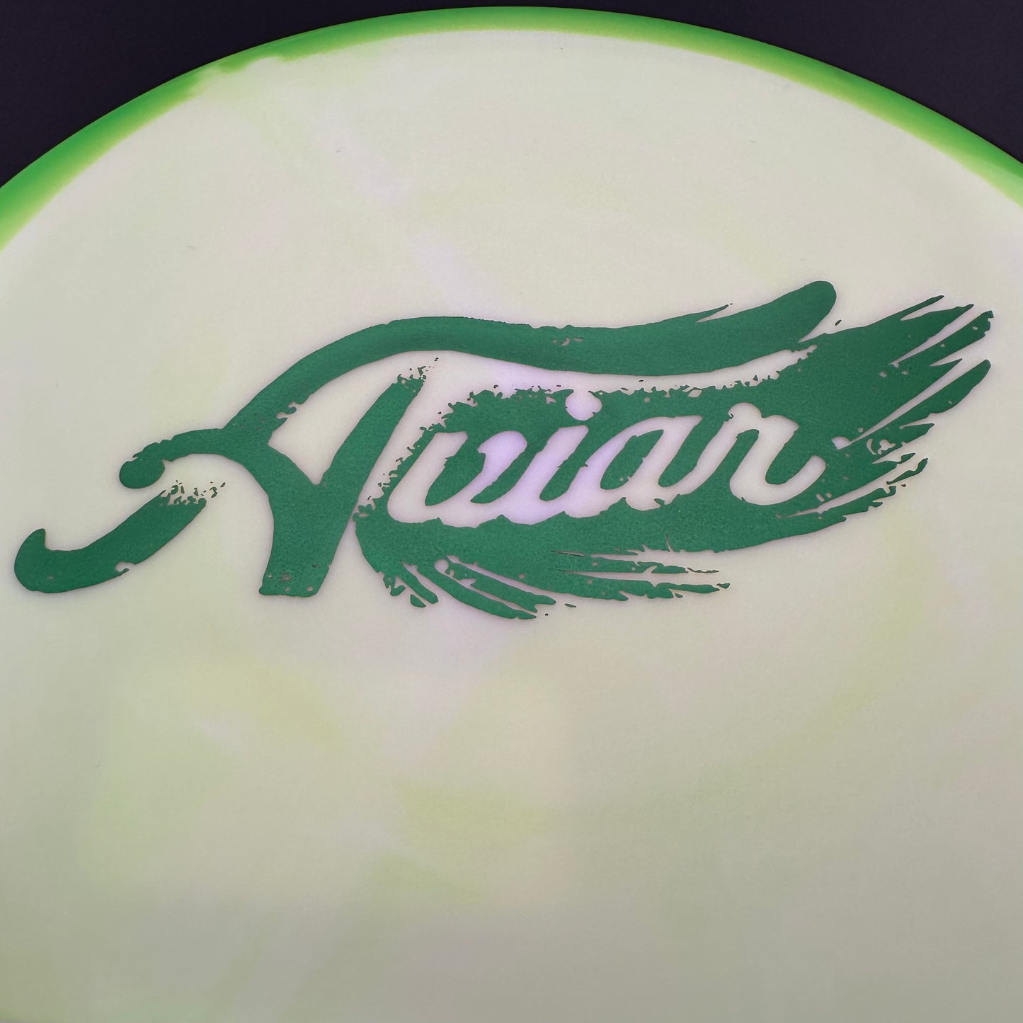 Halo Star Aviar - Feather Stamp Innova